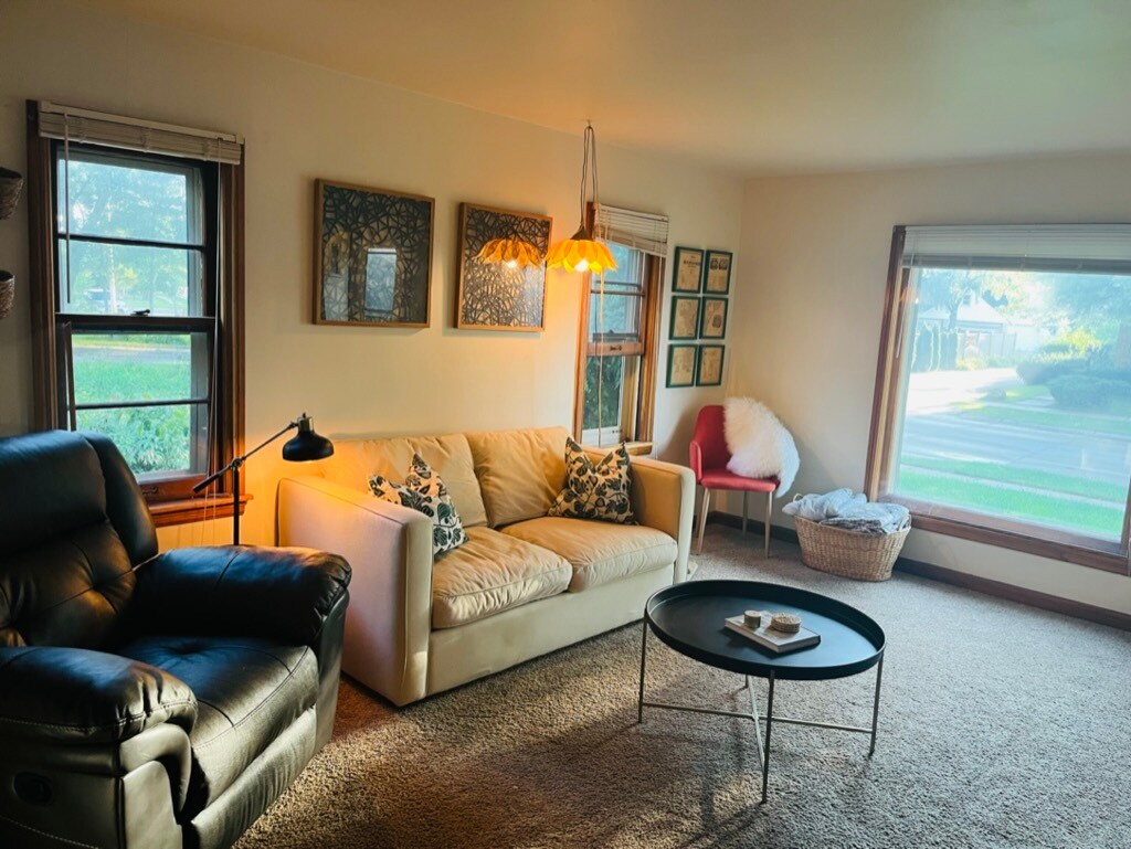 Living Room - 5716 N Dexter Ave
