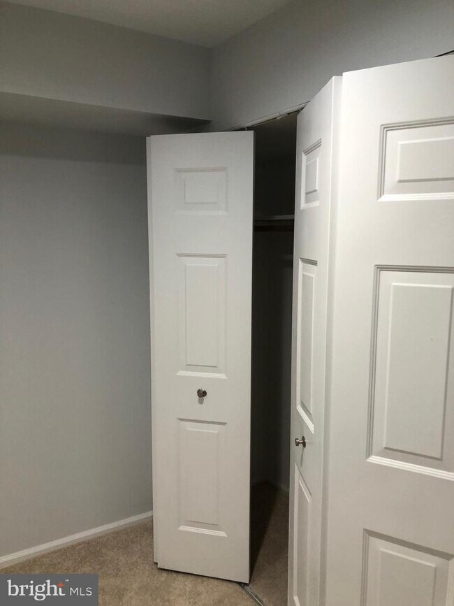 Foto del edificio - 7680 Tremayne Pl