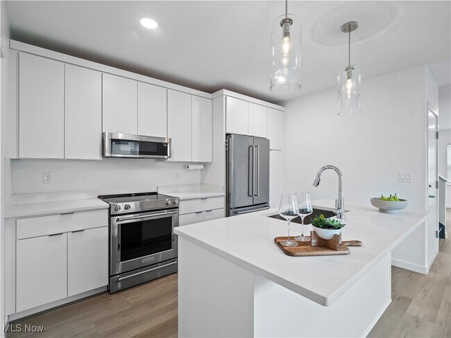 Foto del edificio - 2362 W 6th St