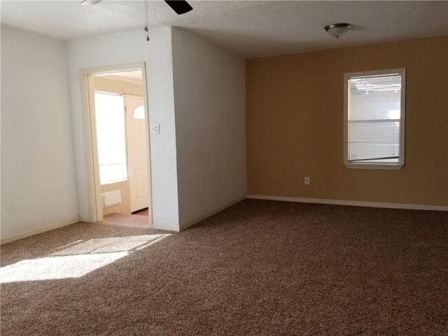 Building Photo - 353 Lafayette Dr