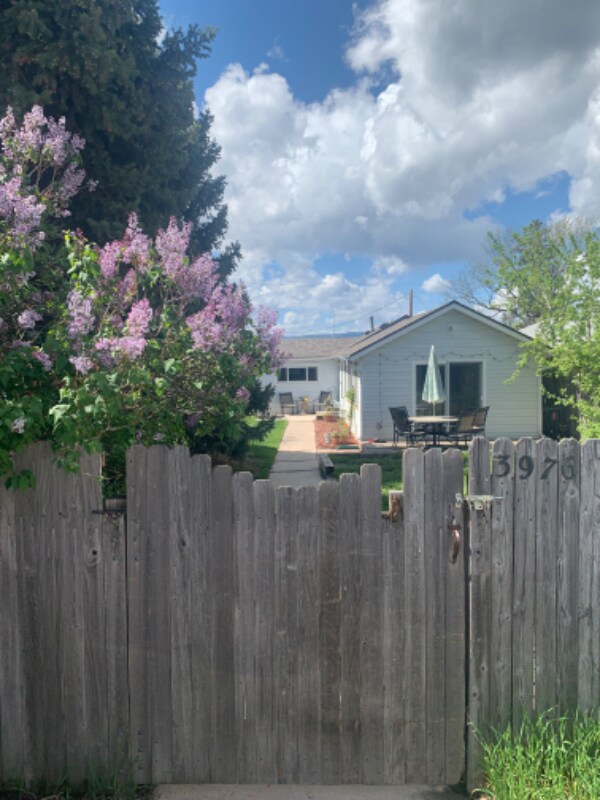 Primary Photo - 3976 Platte Ave