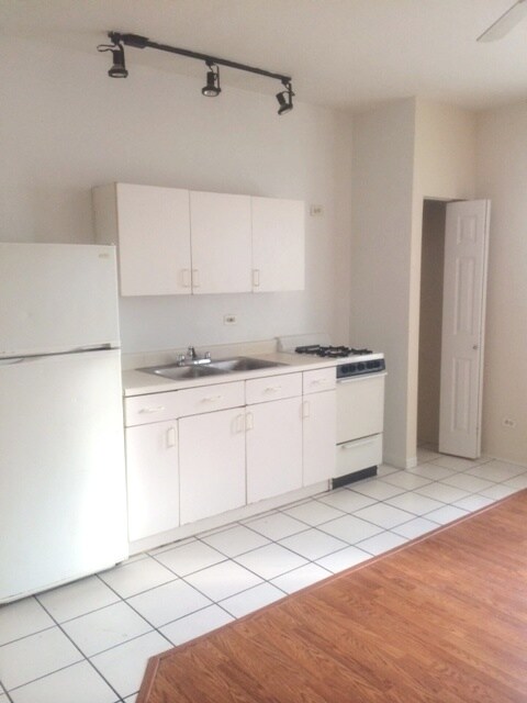 Foto del edificio - 1624-1626 W Morse Ave