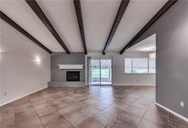 Building Photo - 12314 Wipple Tree Cove