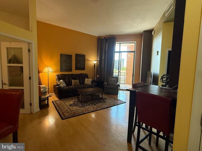 Foto del edificio - 2720 S Arlington Mill Dr