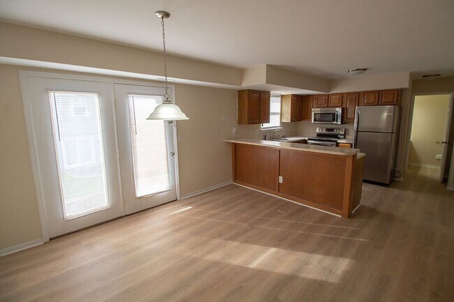 Foto del edificio - 3713-3715-3715 Hermitage Rd
