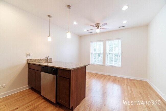Foto del edificio - 3009 N Clifton Ave