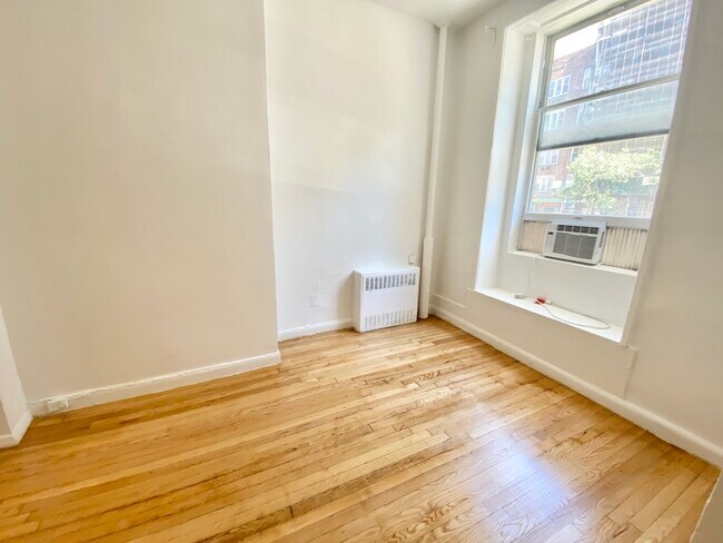 Foto del edificio - 338 West 14th Street