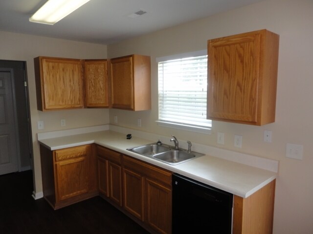 Foto del edificio - 3660 Watkins Ridge Ct