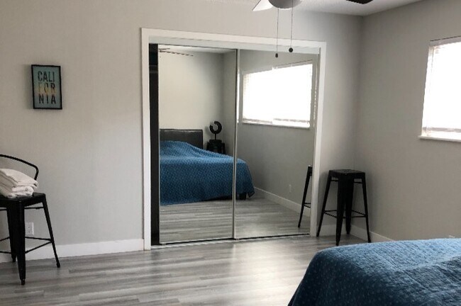 Foto del edificio - 17132 Emerald Ln