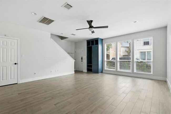 Foto del edificio - 2020 Bailey St