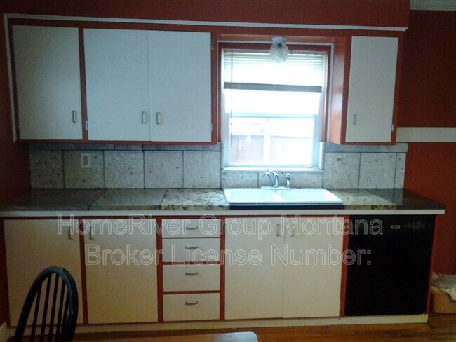 Building Photo - 2623 S Higgins Ave
