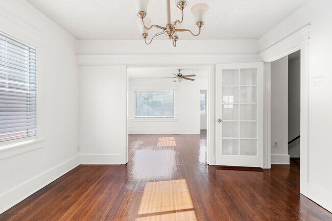 Foto del edificio - 310-316 East 8th St.