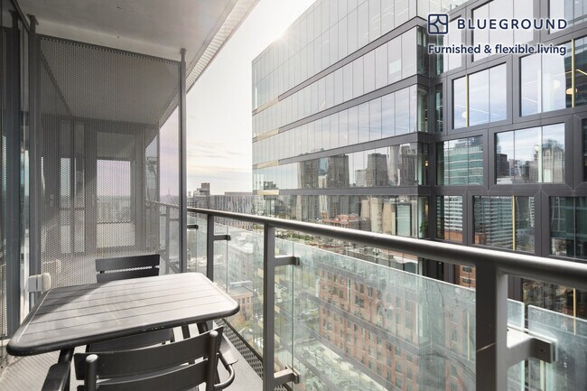 Foto del edificio - 730 W Couch Pl