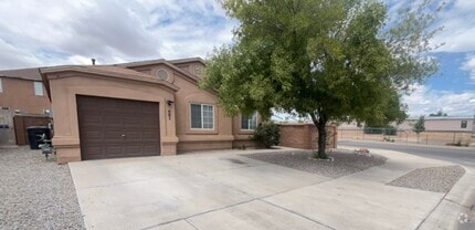 Building Photo - 601 Torretta Dr SW