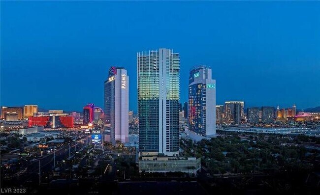 Building Photo - Mountain-View 1BR Palms w/ BALCONY ACCESS ...
