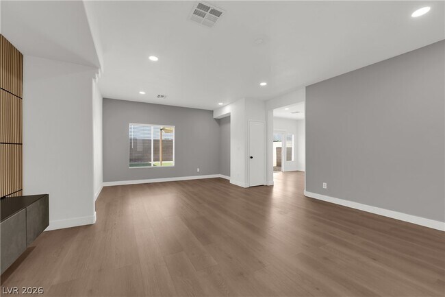 Building Photo - 8821 Winter Sky Ave