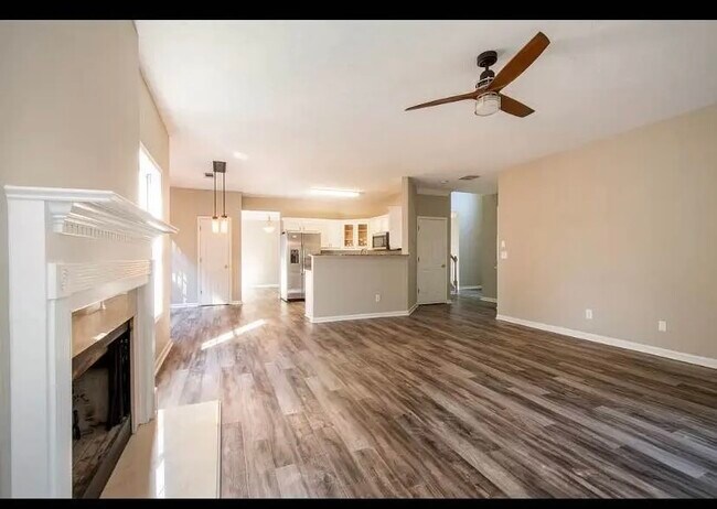 Foto del edificio - 837 Pond View Ln