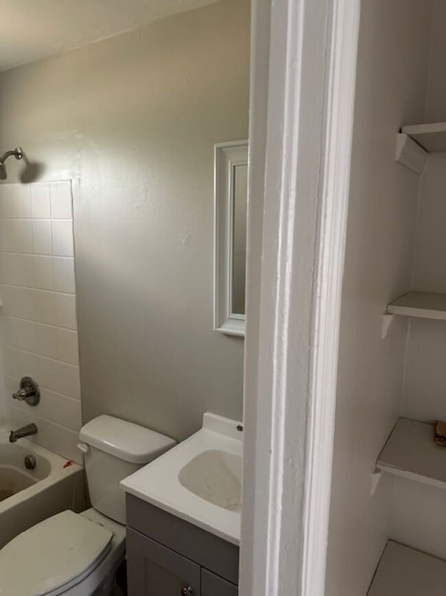 Building Photo - Completely Remodeled unit in North Augusta 1/2 OFF FIRST MONTHS RENT