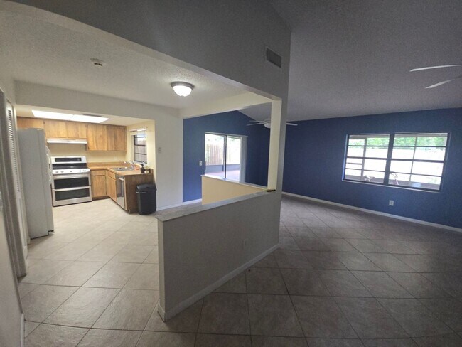 Foto del edificio - Solar Energy 3/2 Home in Riverview, FL.