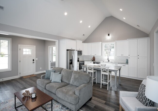 Building Photo - 338 Ackley Rd