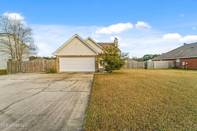 Foto del edificio - 4BR D’Iberville Home with Main-Level Primary Suite & New HVAC