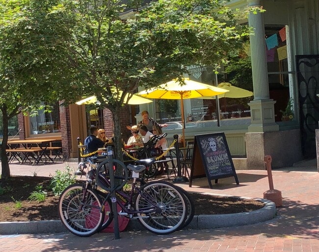 Building Photo - 100 Winter St