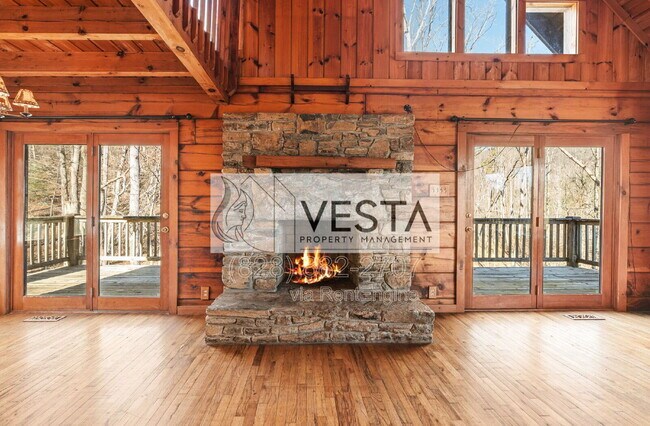 Foto del edificio - 58 Long Winding Road