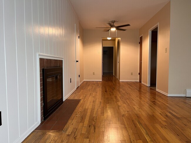 Foto del edificio - 8 Kenny Ct