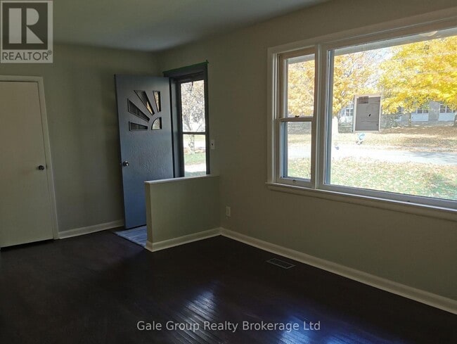 Building Photo - 74 Aileen Dr