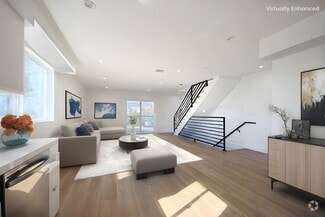 Building Photo - 1638 S Longwood Ave