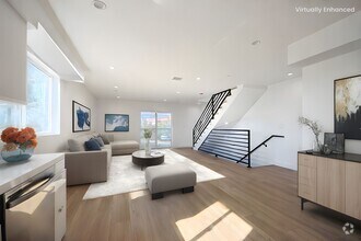 Building Photo - 1638 S Longwood Ave