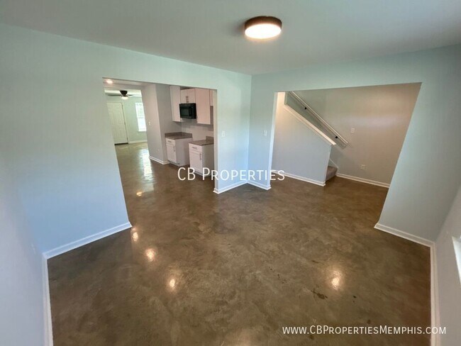 Building Photo - SECTION 8!!!