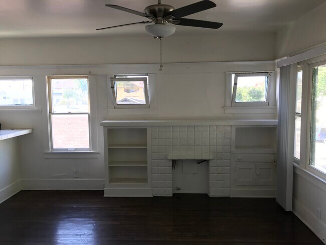 Building Photo - 1111 Orizaba Ave