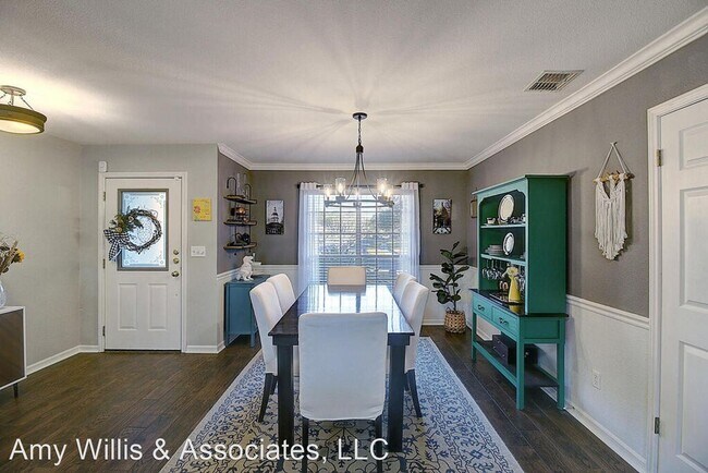 Building Photo - 4 br, 3 bath House - 7717 Valley View