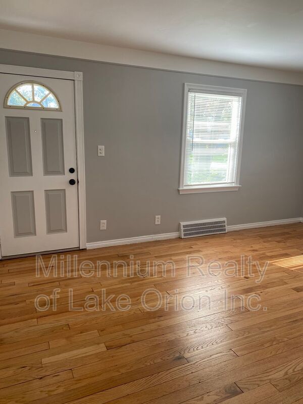 Building Photo - 2181 Coy St