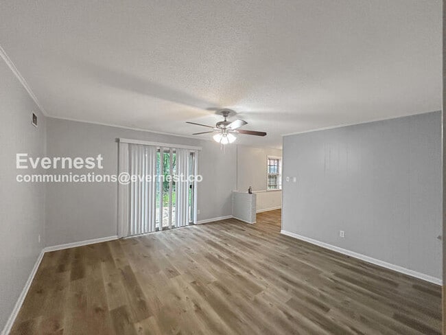 Foto del edificio - 3500 Panbrook Cove