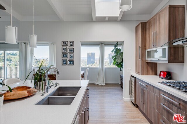 Building Photo - 3415 Ione Dr