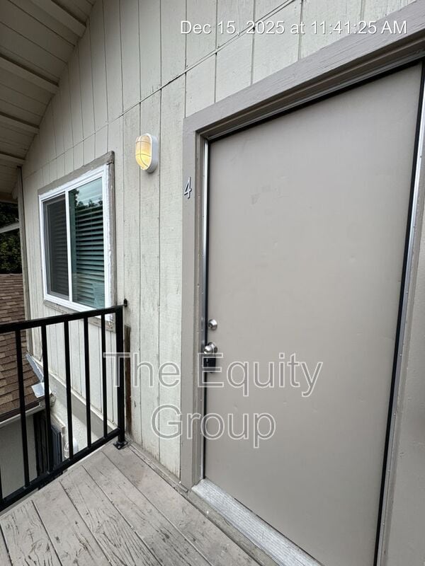 Building Photo - 809 Monarch Cir