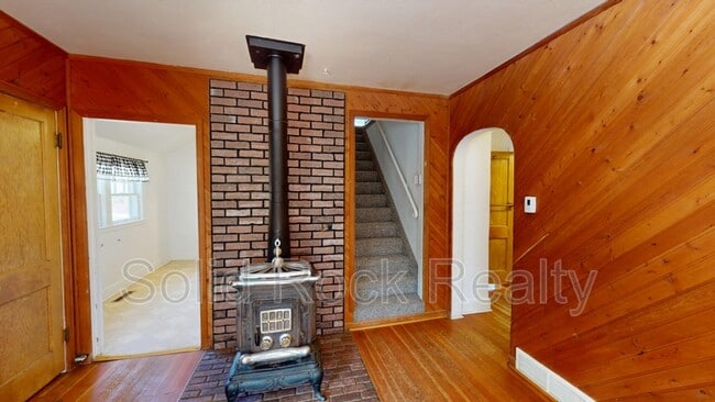 Building Photo - 1311 Cheyenne Blvd