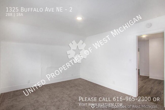 Building Photo - Available Now | 2 Bedroom 1 Bath Apartment...