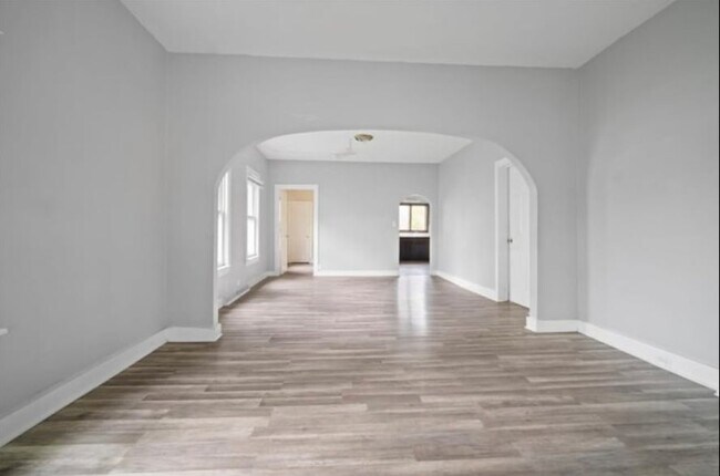 Foto del edificio - 803 W Grove St