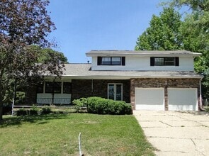 Building Photo - 1315 Whitney Ln