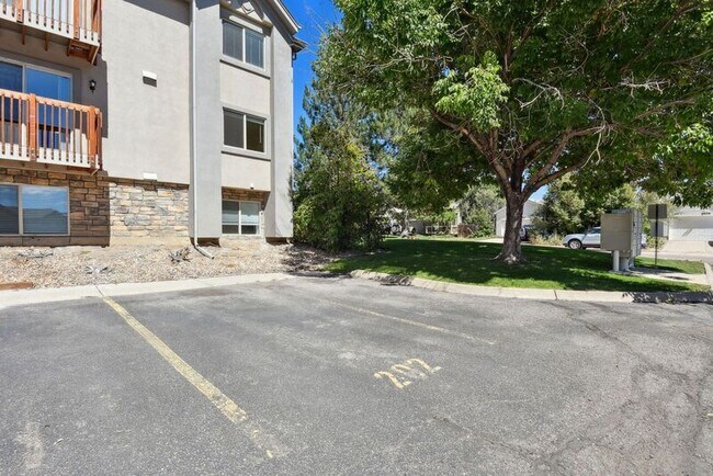 Foto del edificio - 8457 S Reed St