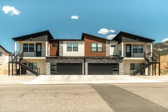 Building Photo - 597 S 75 E