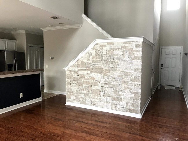 Foto del edificio - 1134 Fairway Ln