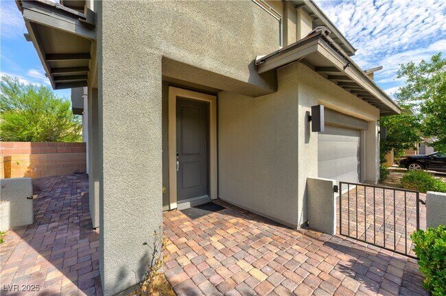 Building Photo - 7017 Pearl Hilltop Ct