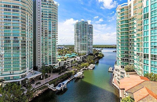 Building Photo - 150 Sunny Isles Blvd