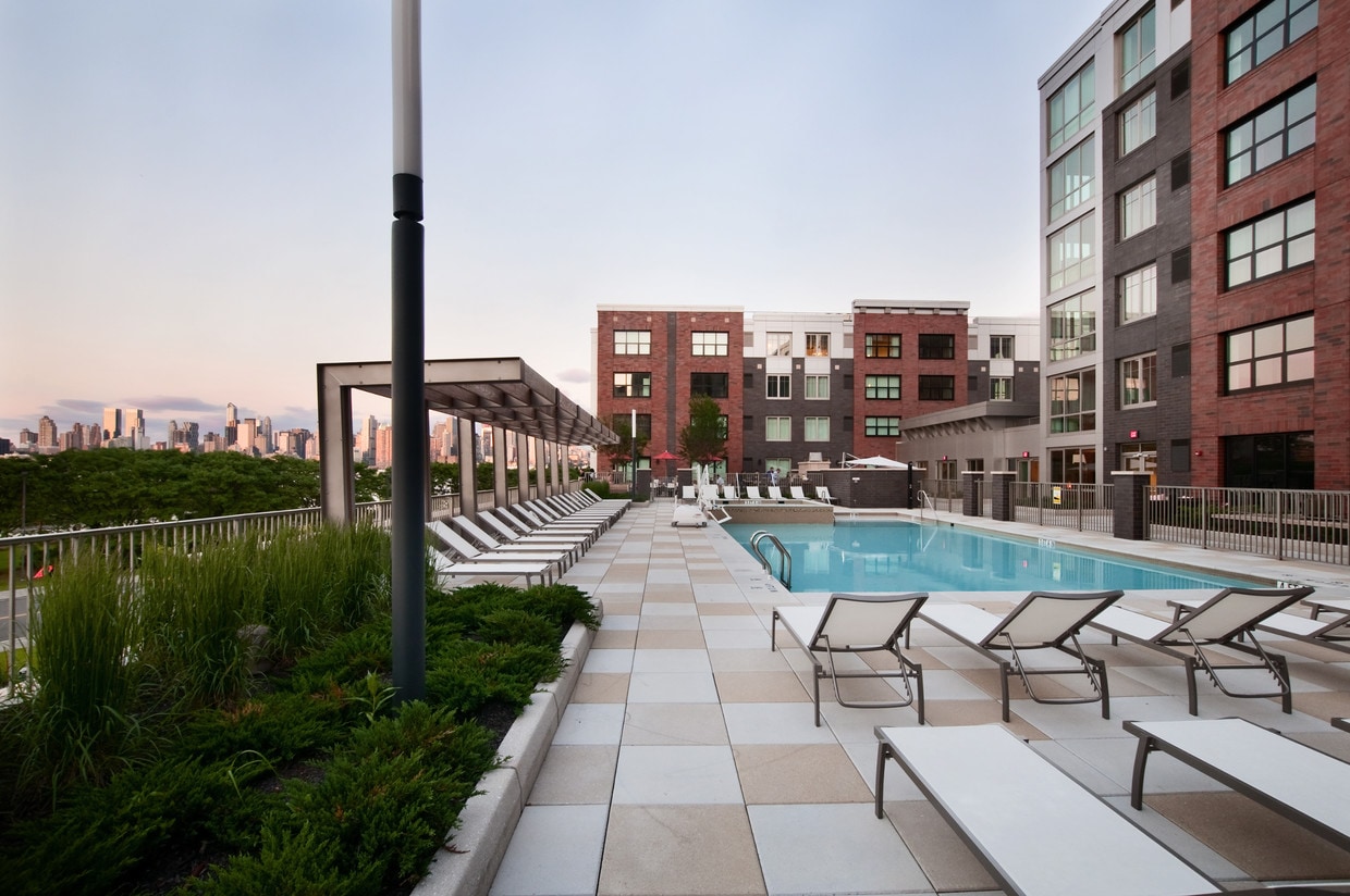 1600 Harbor Blvd Weehawken Nj 07086