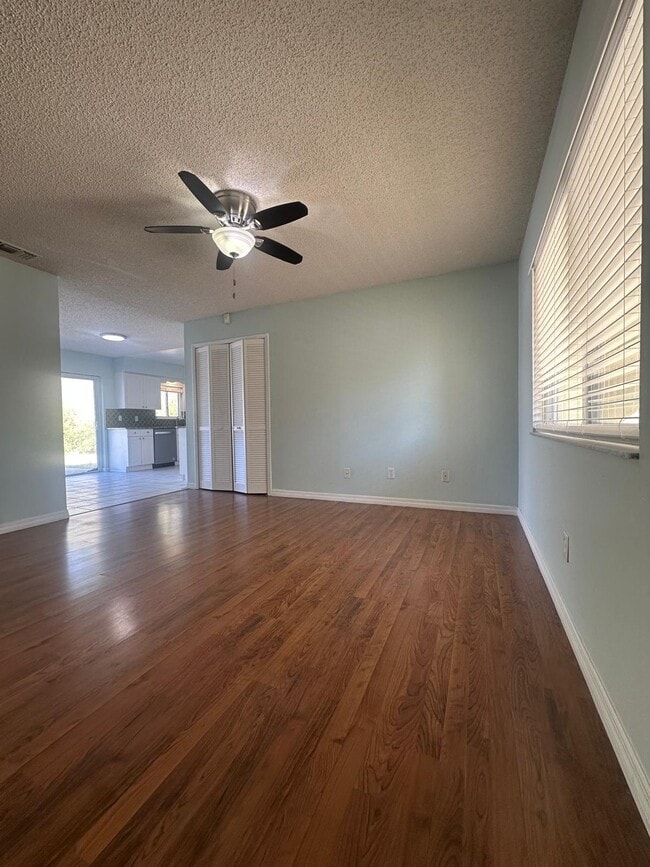 Building Photo - 8260 Pamlico St