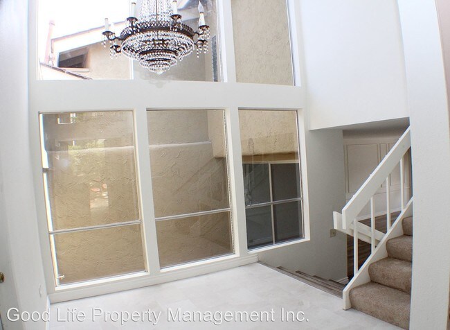 Building Photo - 4 br, 2.5 bath House - 5556 Caminito Consuelo